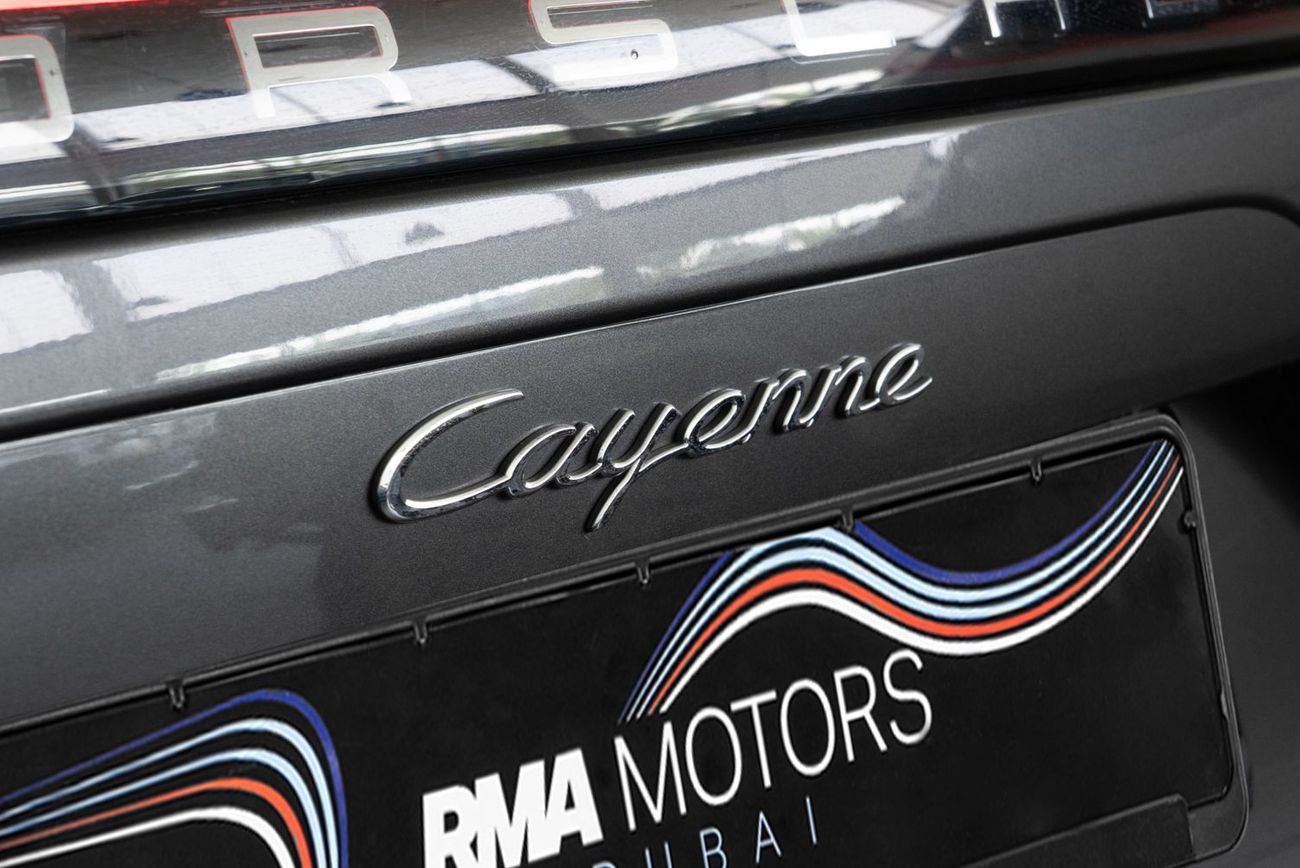 Porsche Cayenne Std 3.0L (340 HP)