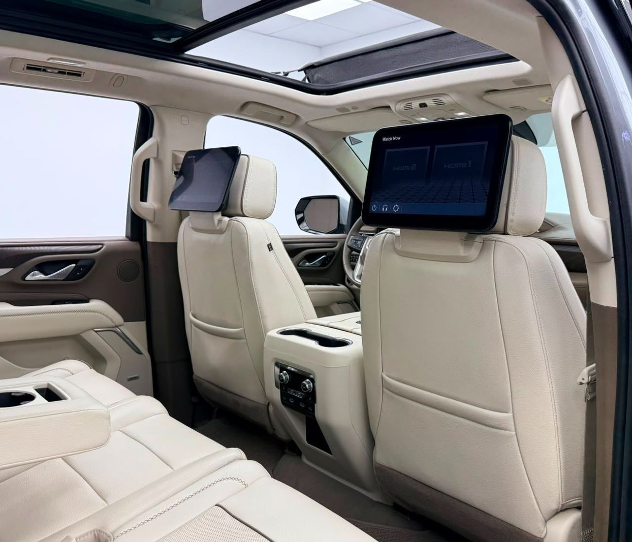 جي أم سي يوكون DENALI 2023 GMC Yukon, Jan/2029 GMC Warranty + Service Contract, Full GMC Service History, GCC