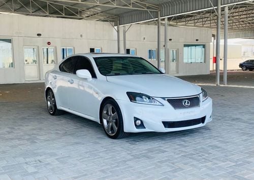 Lexus IS300 Good condition car GCC