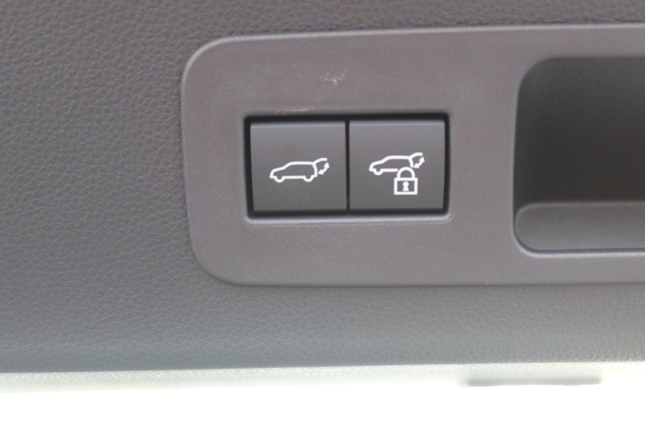 لكزس LX 700h SIGNATURE WITH AUTO PARK, 22 WHEELS, SOFT CLOSE, HEADUP DISPLAY, MODEL 2026