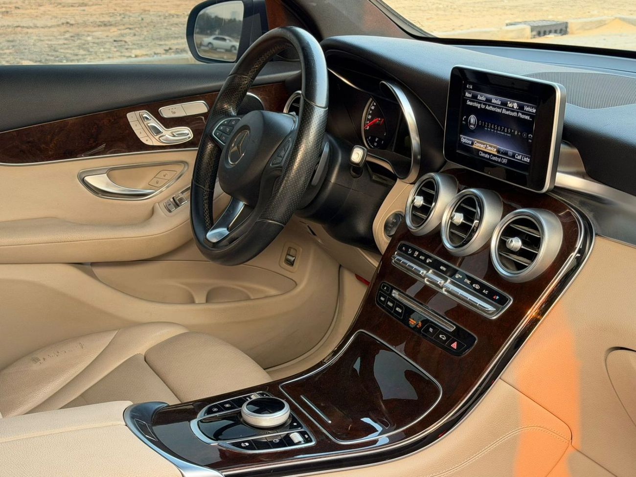 مرسيدس بنز GLC 300 Premium 2.0L