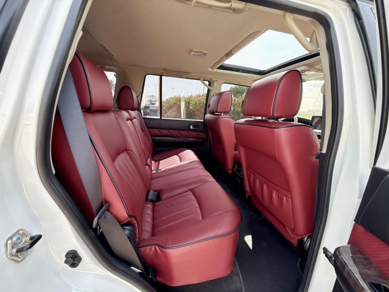 نيسان باترول NISSAN PATROL SUPER SAFARI 4.8L V6 | GCC SPECS | YEAR: 2023 | KMS: 66,000 | FULL-SERVICE HISTORY UND
