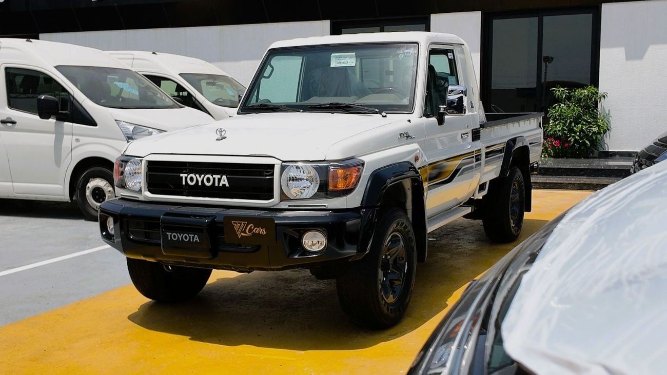 Toyota Land Cruiser Pick Up TOYOTA LC 70 LX V6 70th Anniversary