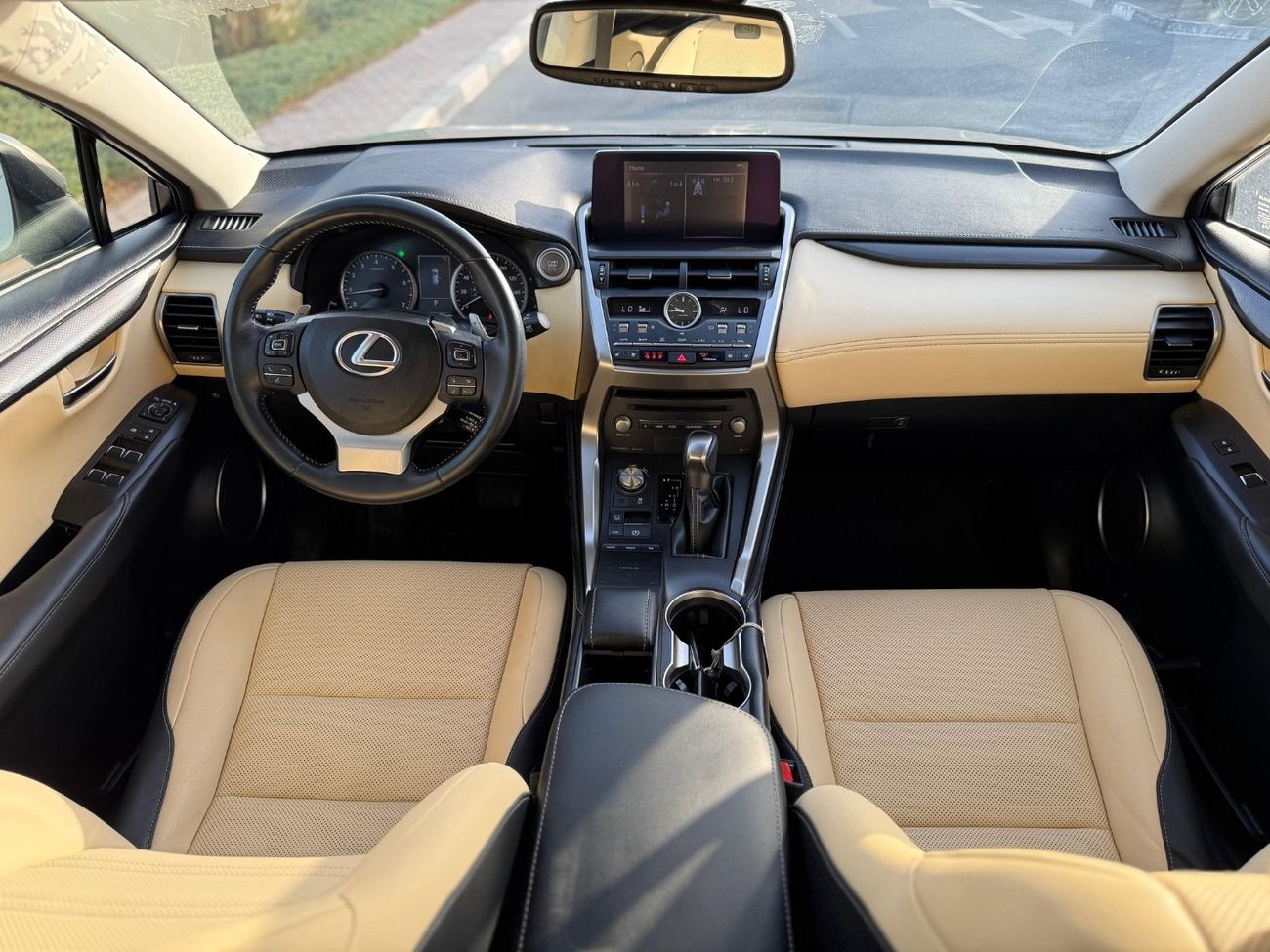 Lexus NX300 Premium 2.0 full option
