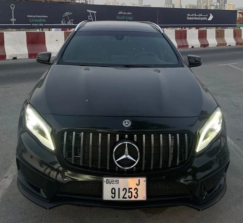 Mercedes-Benz GLA 250