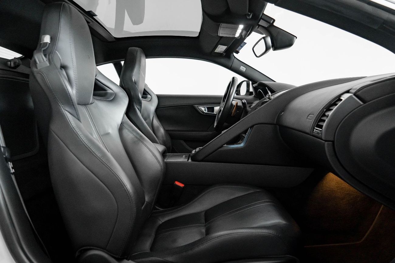 Jaguar F Type 2016 Jaguar F-Type S / British Design Edition Kit / Full Service History