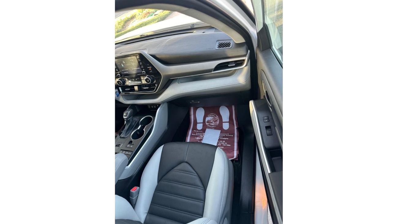 Toyota Highlander LE TOYOTA HIGHLADER