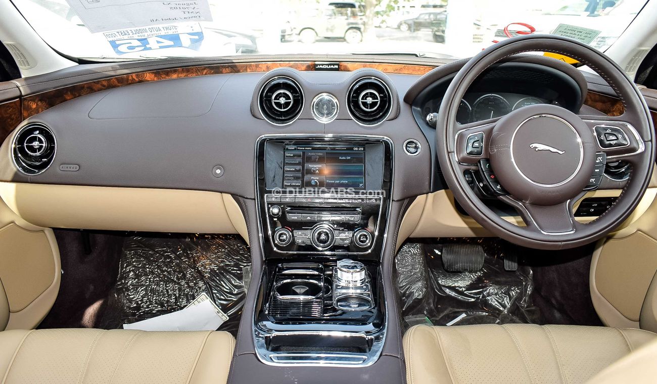 Jaguar XJ 2.0 GTDI Premium Luxury Right Hand Drive