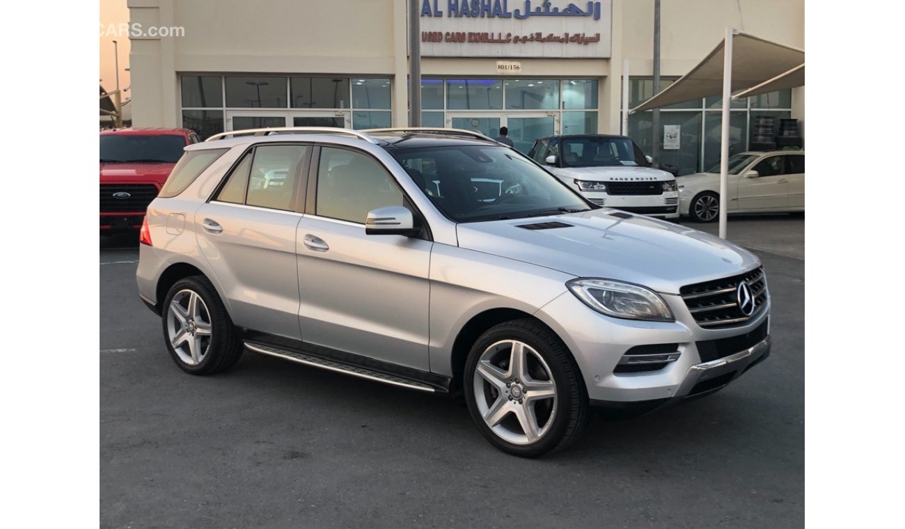 Mercedes-Benz ML 400 Mercedes benz ML400 model 2015 GCC car prefect condition full option panoramic roof leather seats 5