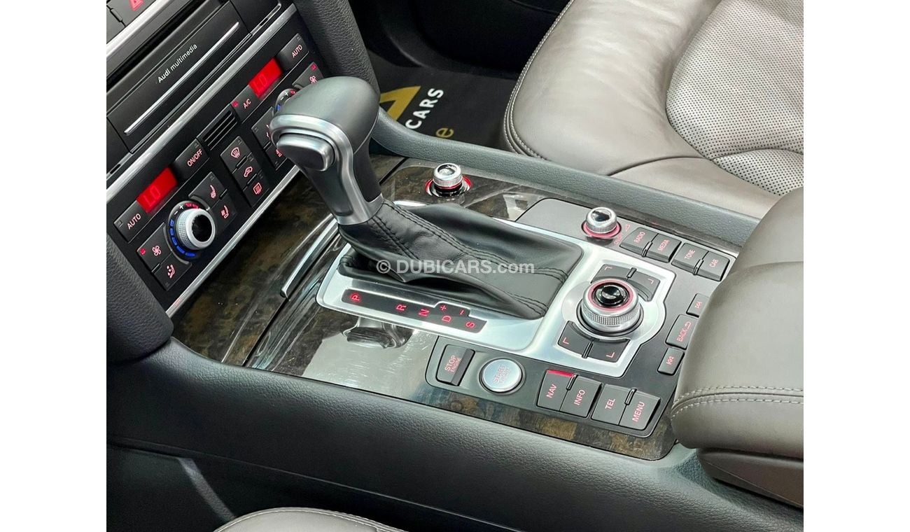 Audi Q7 TFSI quattro S-Line 2015 Audi Q7 S-Line Supercharged, Service History, Low kms, Full Options, GCC