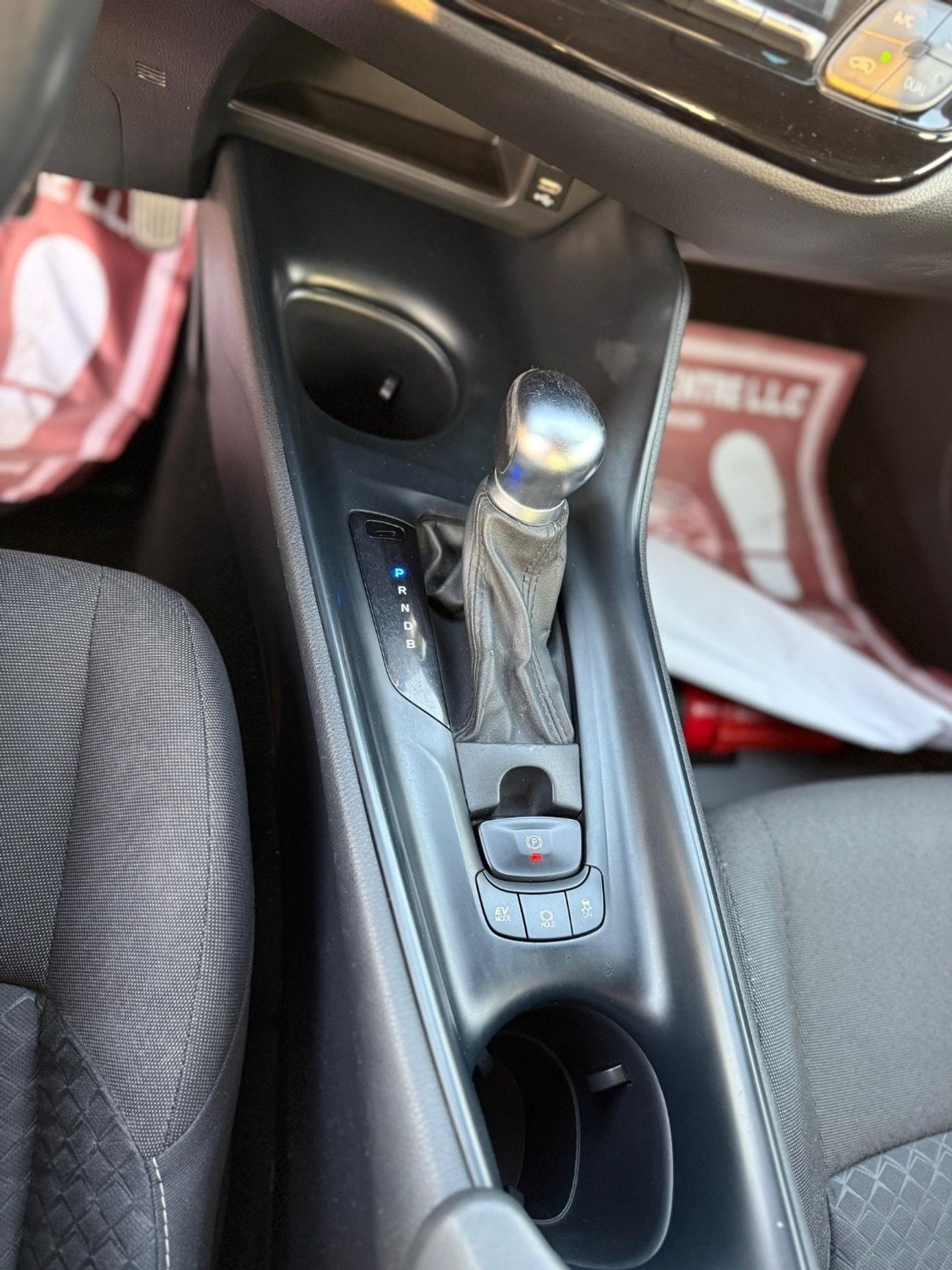 تويوتا CHR Hybrid TOYOTA CHR XLE