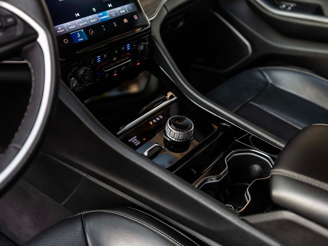 جيب جراند شيروكي L Limited 3.6L