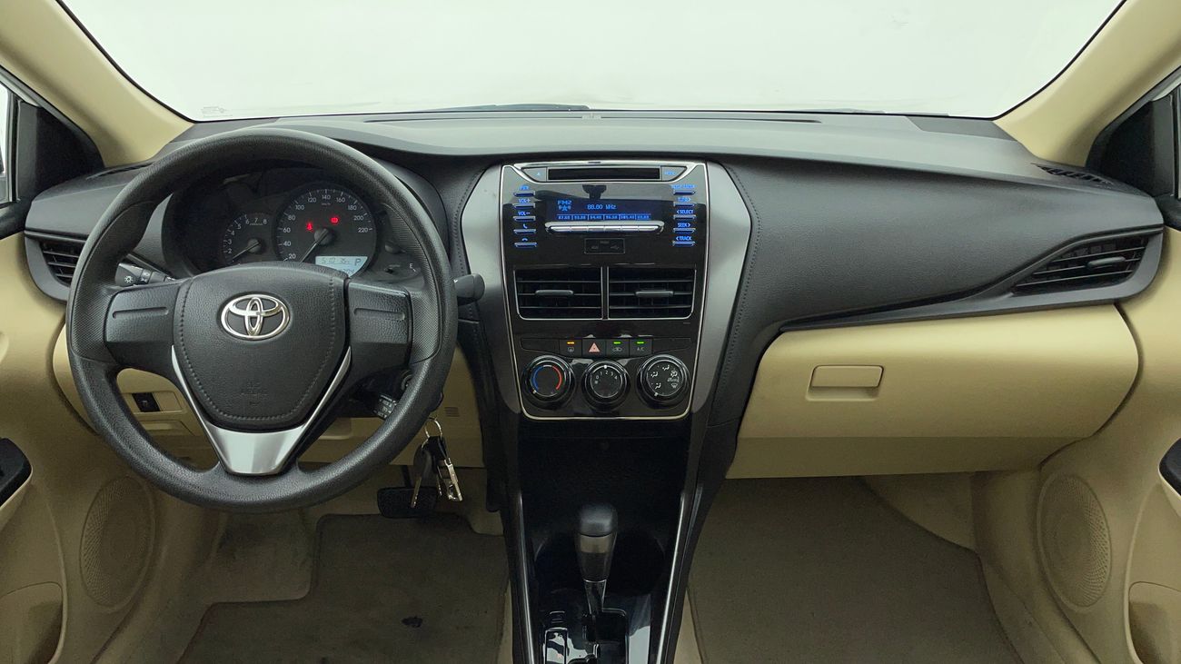 تويوتا يارس SE 1.5 | بدون دفعة مقدمة | اختبار القيادة في المنزل