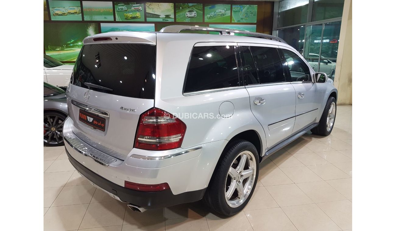 Mercedes-Benz GL 500