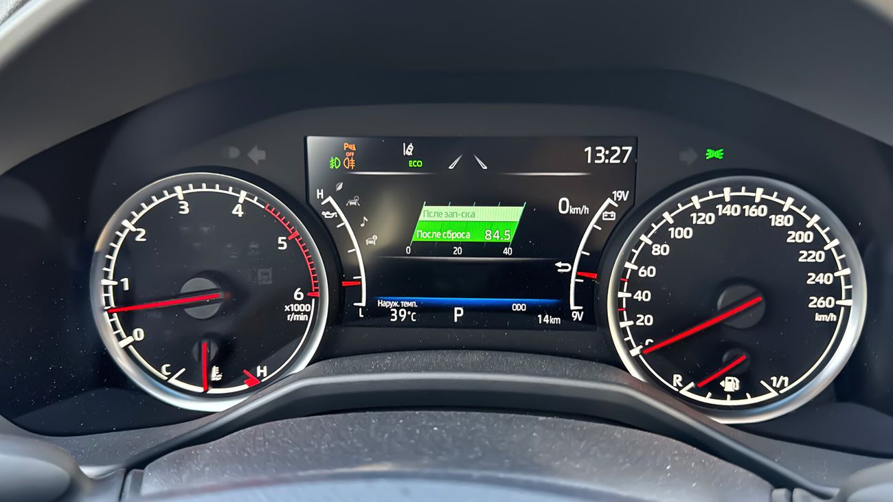 Toyota Land Cruiser 300 GR SPORT 3.3L DIESEL A/T Floor 5-SEATERS EUROPEAN BRAND NEW 2023 0KM