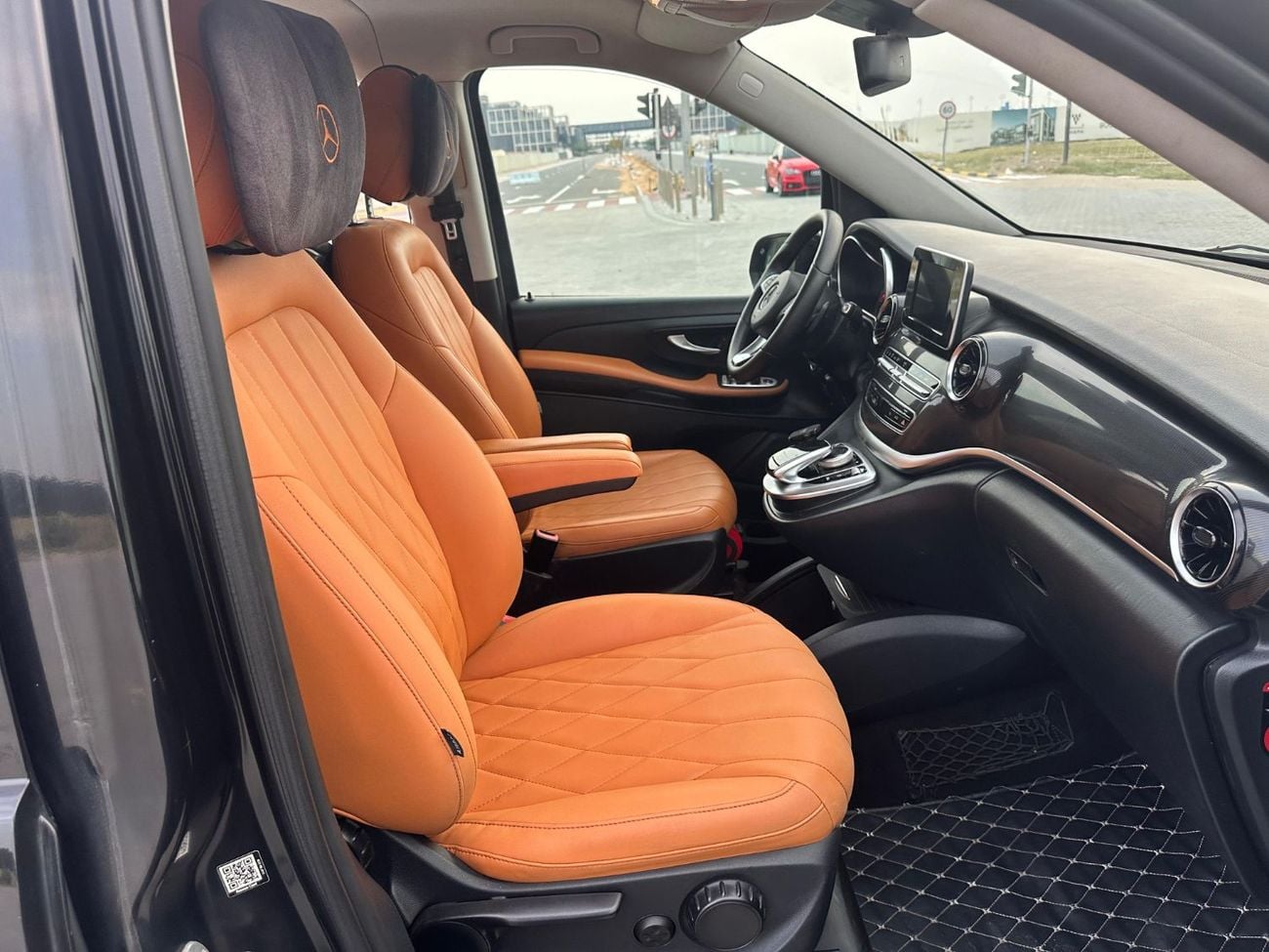 مرسيدس بنز V 250