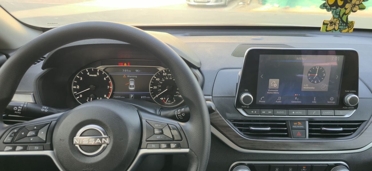 Nissan Altima SV
