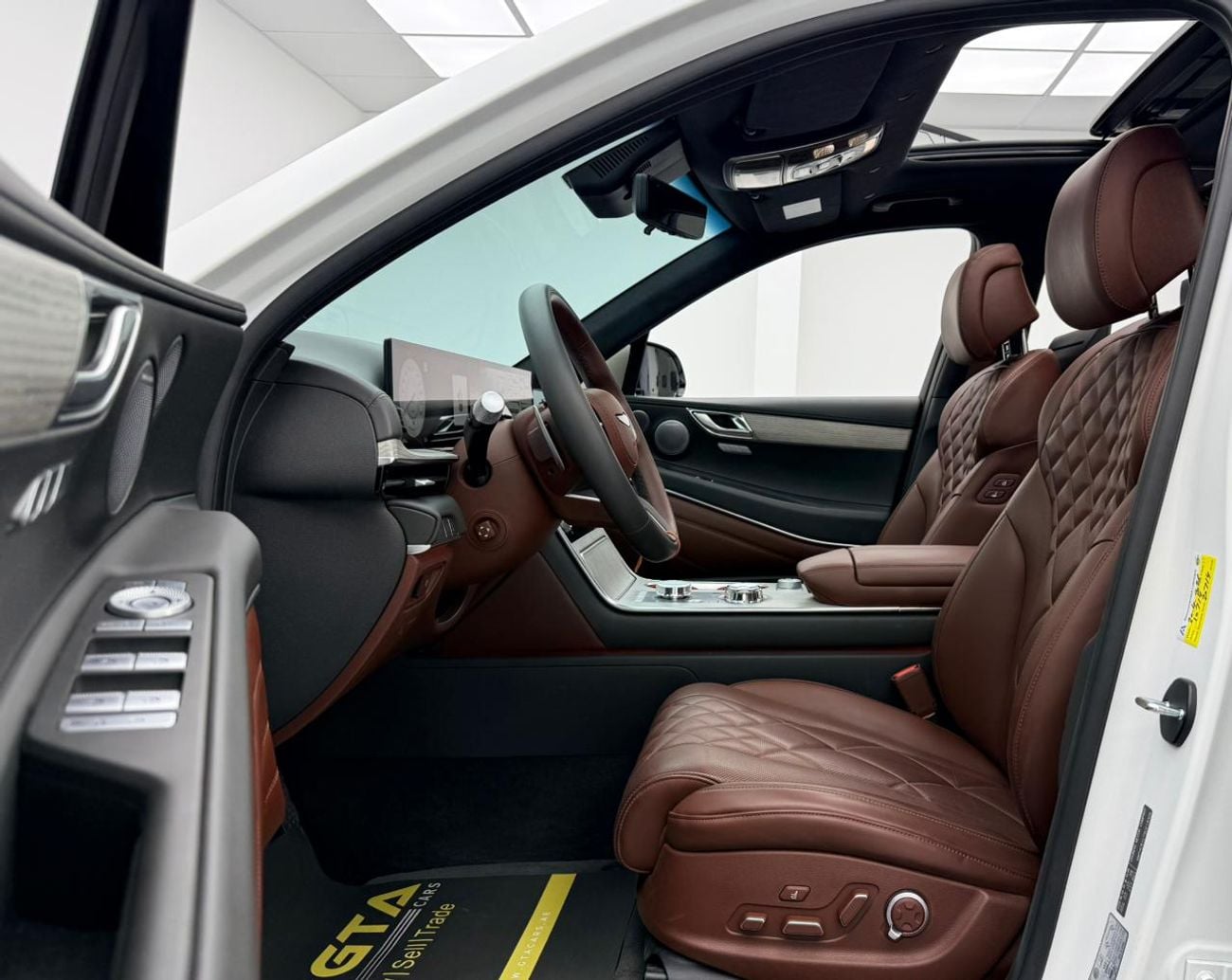 جينيسس GV80 Royal 3.5L AWD 2025 Genesis GV80 Royal, 2030 Genesis Warranty + Service Pack, Very Low Km, 7 Seater,