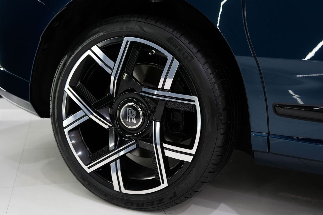 Rolls-Royce Cullinan Black Badge, Series II, BRAND NEW, Executive Seat w/ Entertainment, Bespoke Audio, Dealer Warr + Ser