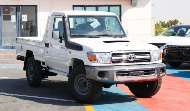 Toyota Land Cruiser Pickup 4.5Ltr, V8, GCC specs, 4WD  2022 for local and export.