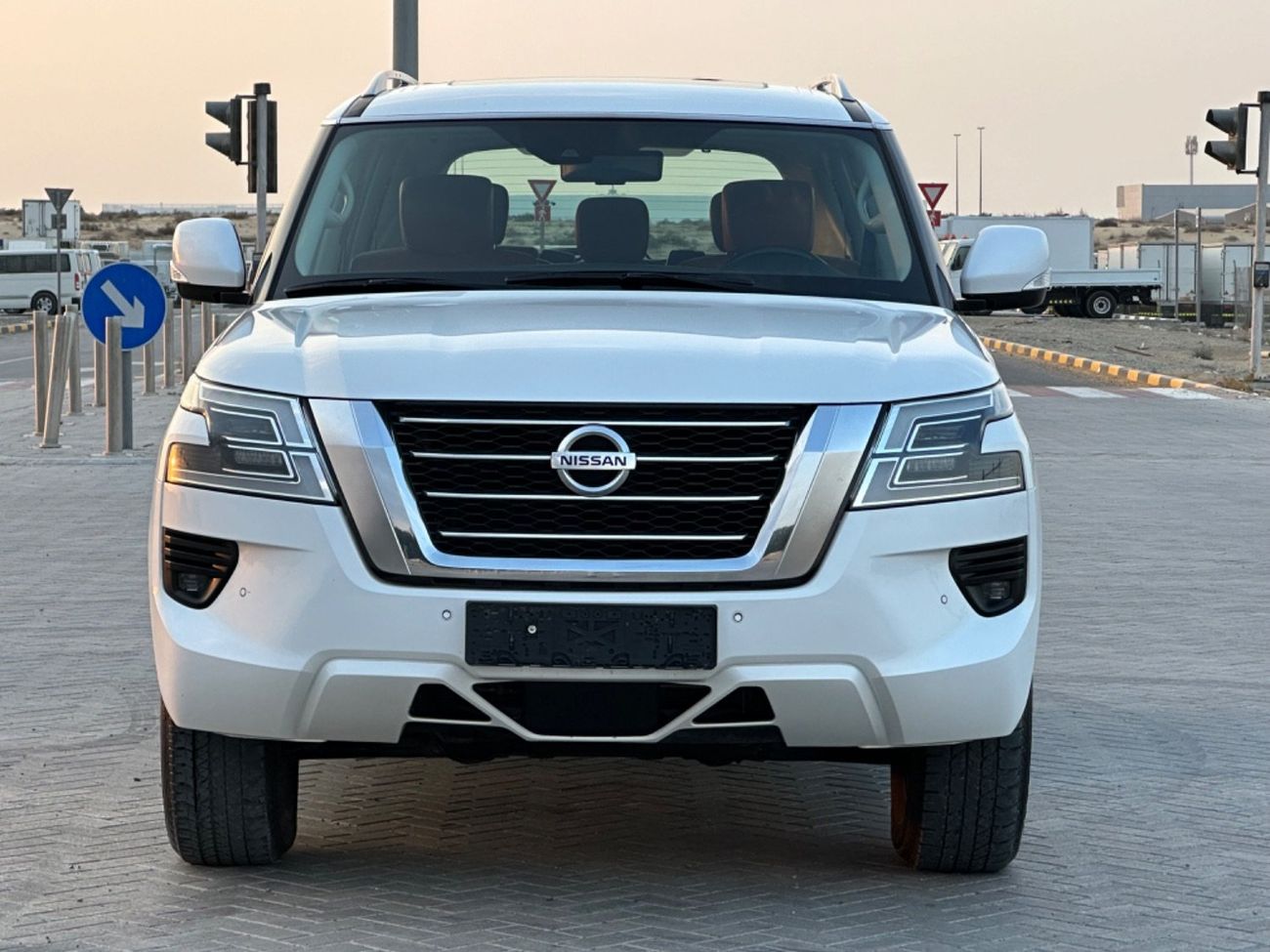 Nissan Patrol SE T1 4.0L MODEL 2020 GCC CAR PERFECT CONDITION INSIDE AND OUTSIDE FULL OPTION
