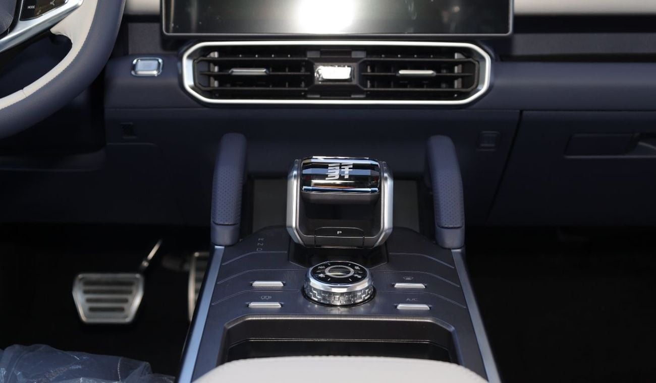 Jetour T2 JETOUR T2 TOP OPTN 1.5L T  HYBRID 160KM 2024