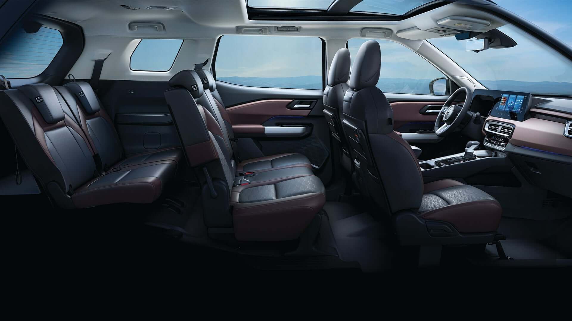 Mitsubishi Destinator interior - Seats