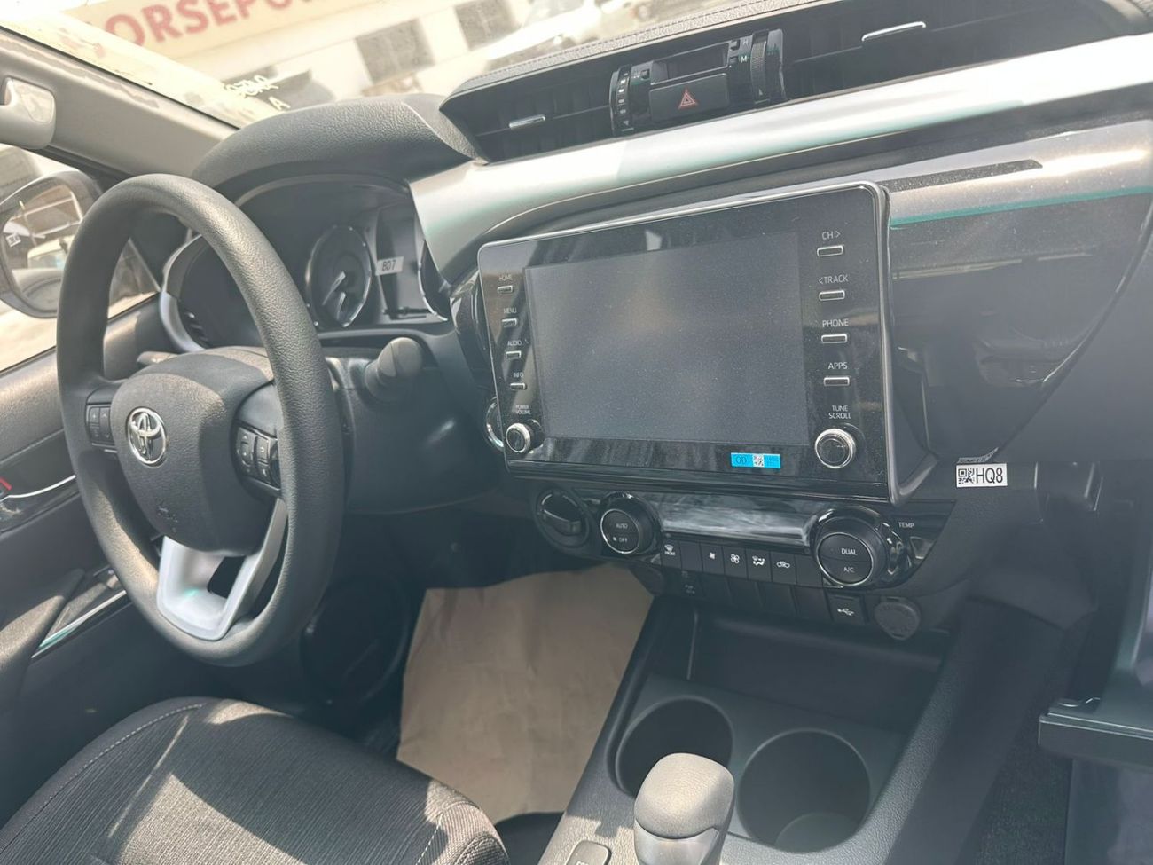 Toyota Hilux S GLX 2.4L AWD A/T GLX 2.4L AWD A/T