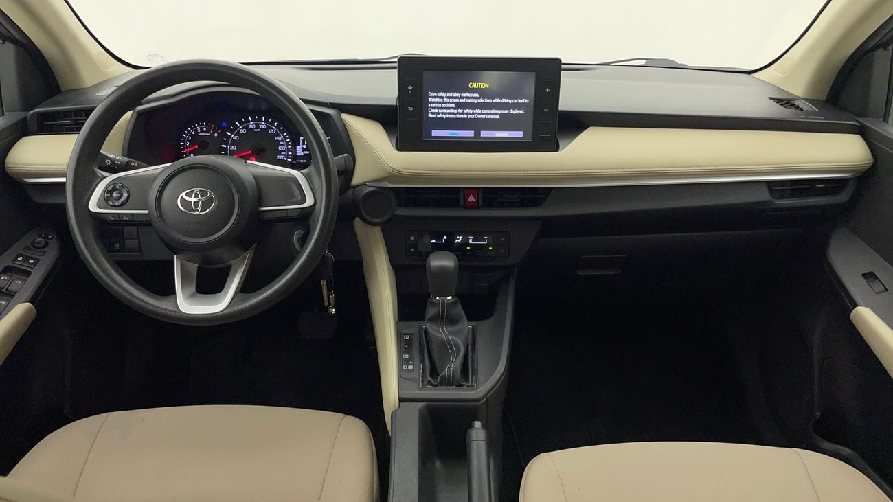 تويوتا يارس E 1.5 | بدون دفعة مقدمة | اختبار القيادة في المنزل