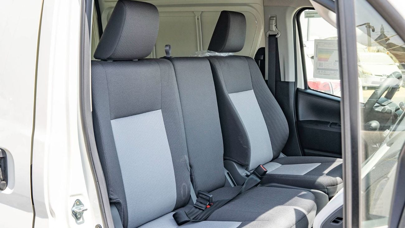 تويوتا هاياس 2026 Toyota Hiace 3.5L AT Petrol High Roof Cargo RWD
