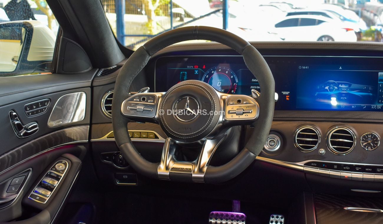 مرسيدس بنز S 63 AMG V8 Biturbo 4Matic