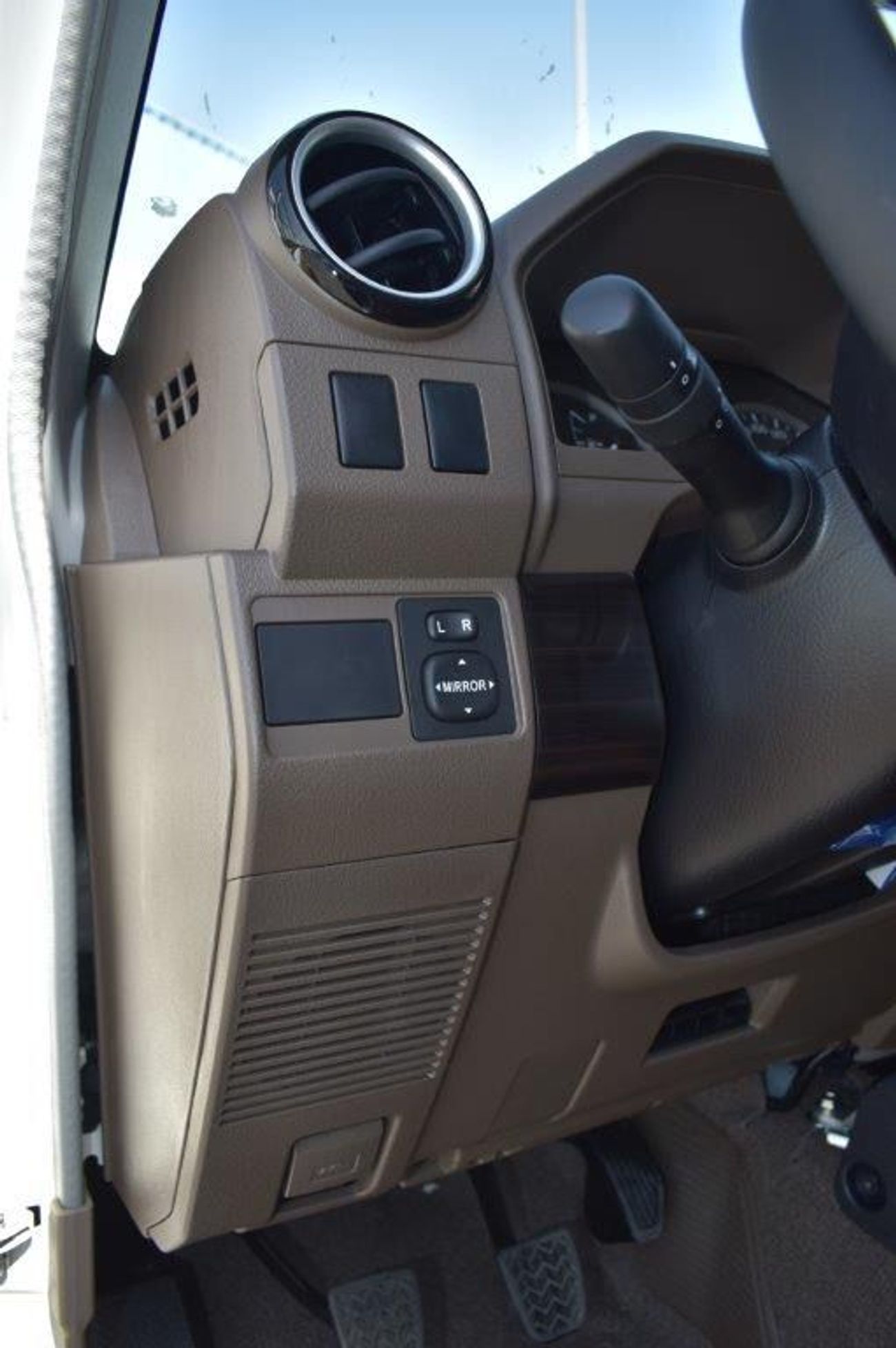 تويوتا لاند كروزر 70 71 Hardtop Xtreme V6 4.0L Petrol 5 Seat MT -70th Anniversary