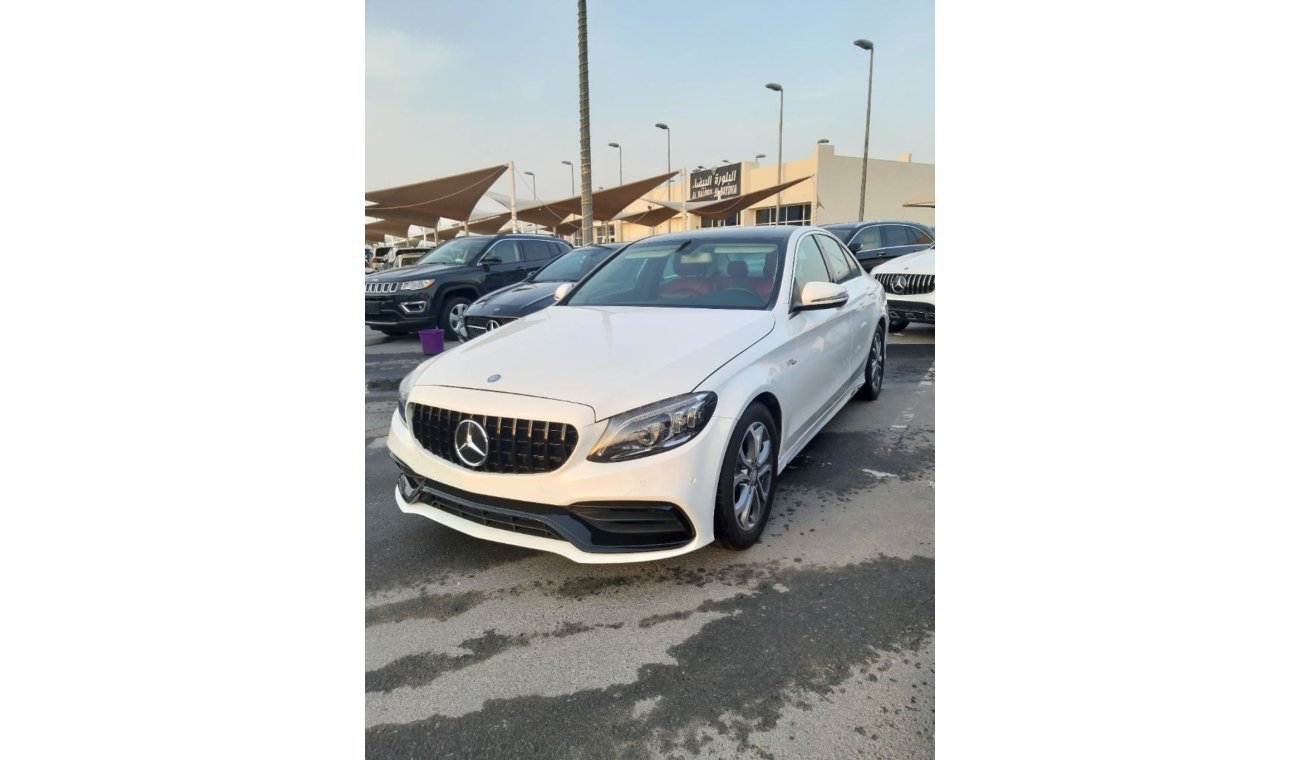 Mercedes-Benz C 300 الامارات الشارقة سوق الحراج