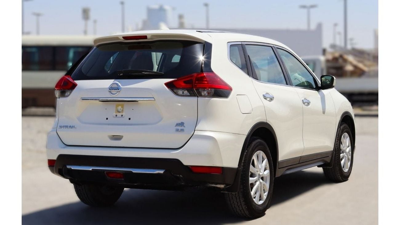 نيسان إكس تريل 2019 نيسان إكس تريل إس (T32)، سيارات الدفع الرباعي 5dr، 2.5 لتر 4 سلندر بنزين، أوتوماتيكي، دفع أمامي