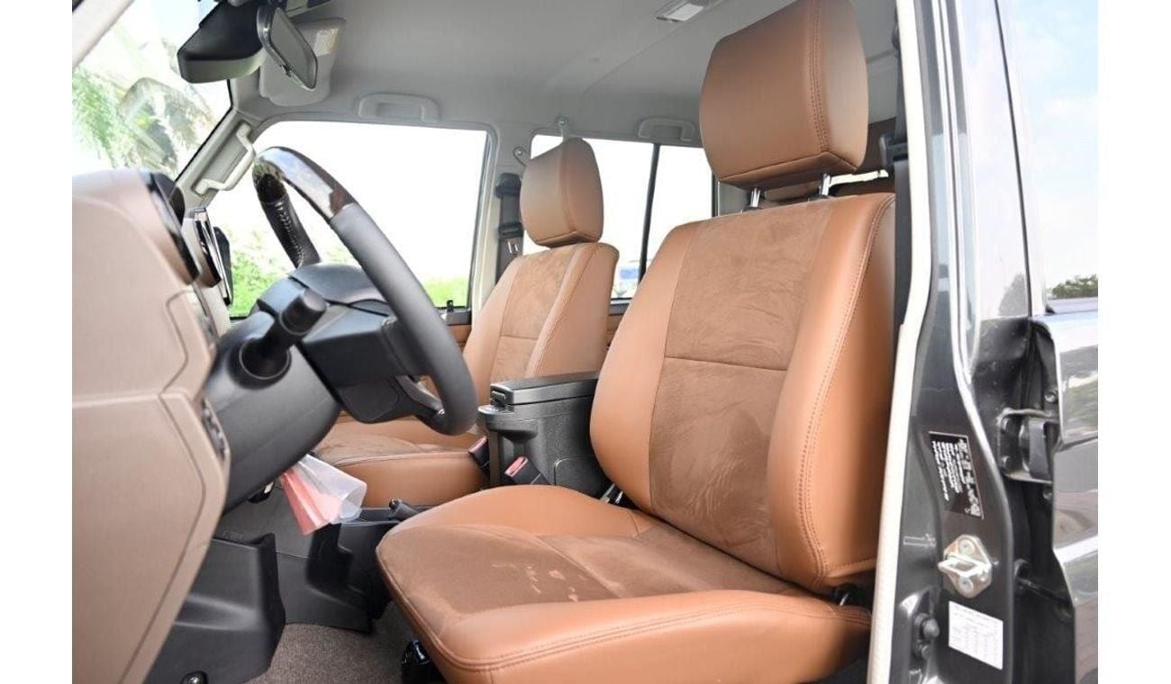 تويوتا لاند كروزر 70 2025 TOYOTA LAND CRUISER 76 HARDTOP SDLX V6 4.0L PETROL 4WD 5-SEATER AUTOMATIC