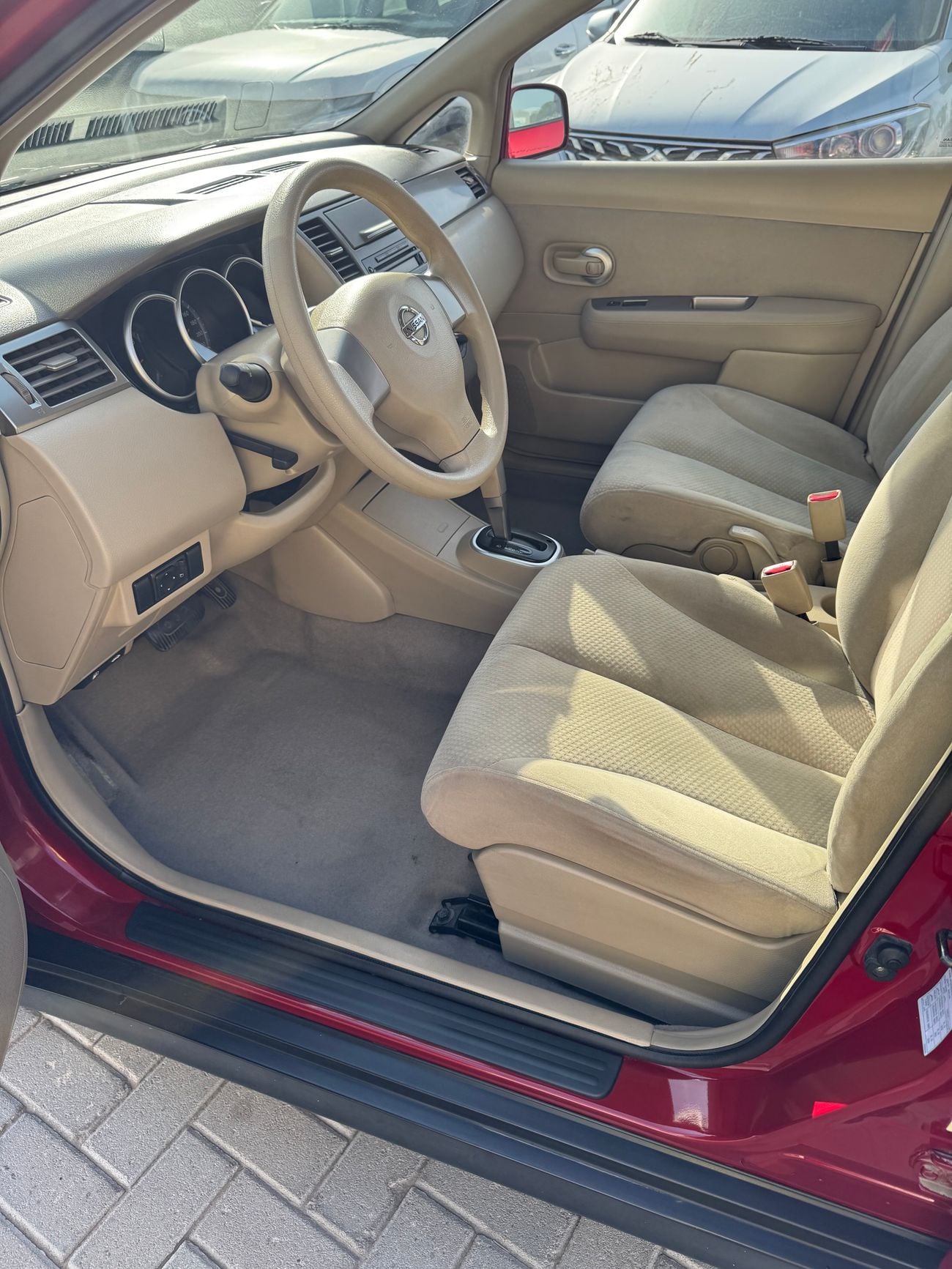 Nissan Tiida
