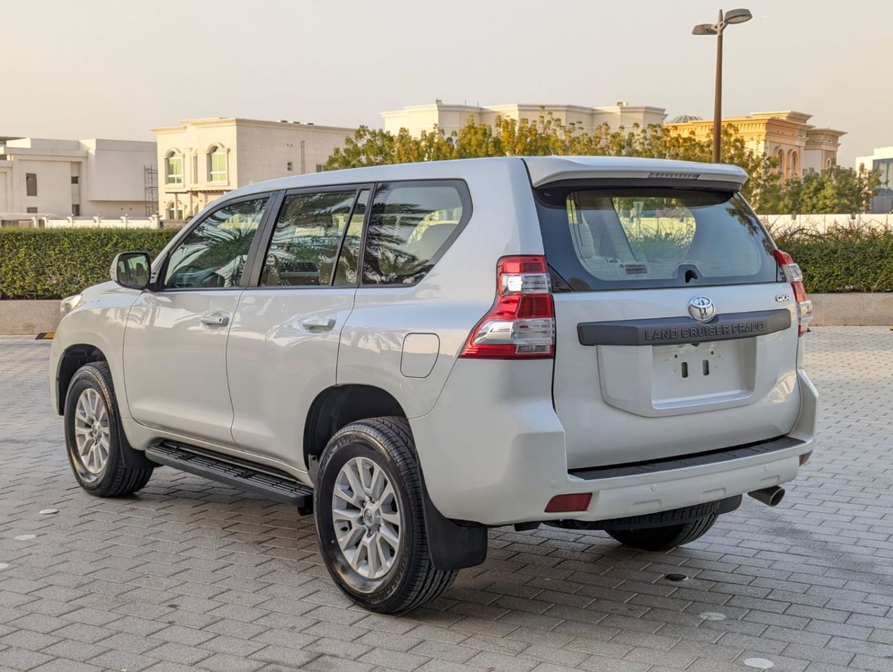 تويوتا برادو Toyota Prado LHD 2016 white colour