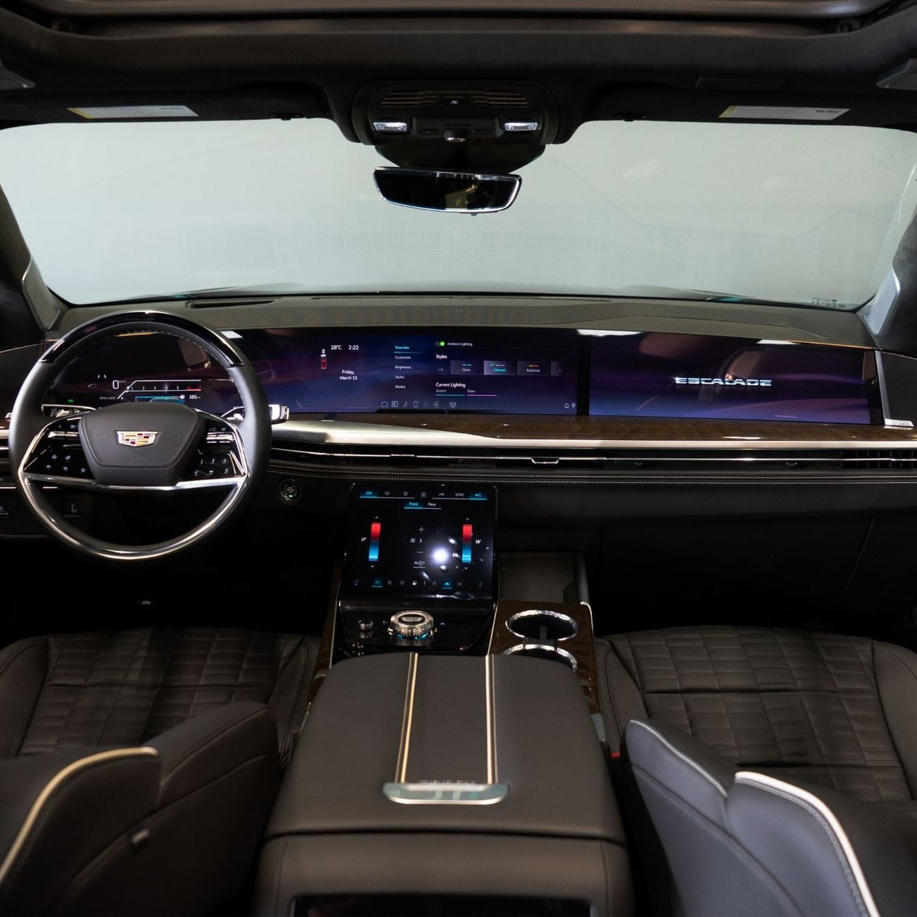 Cadillac Escalade Premium Luxury Platinum 6.2L AWD AED 10,349 P.M • 0% Downpayment • Escalade Premium Luxury Platinum