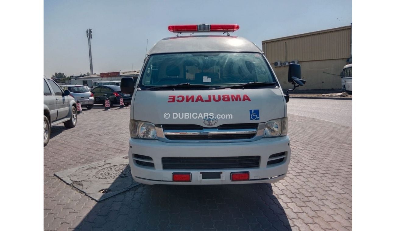 Toyota Hiace TOYOTA HIACE AMBULANCE RIGHT HAND DRIVE (PM1244)