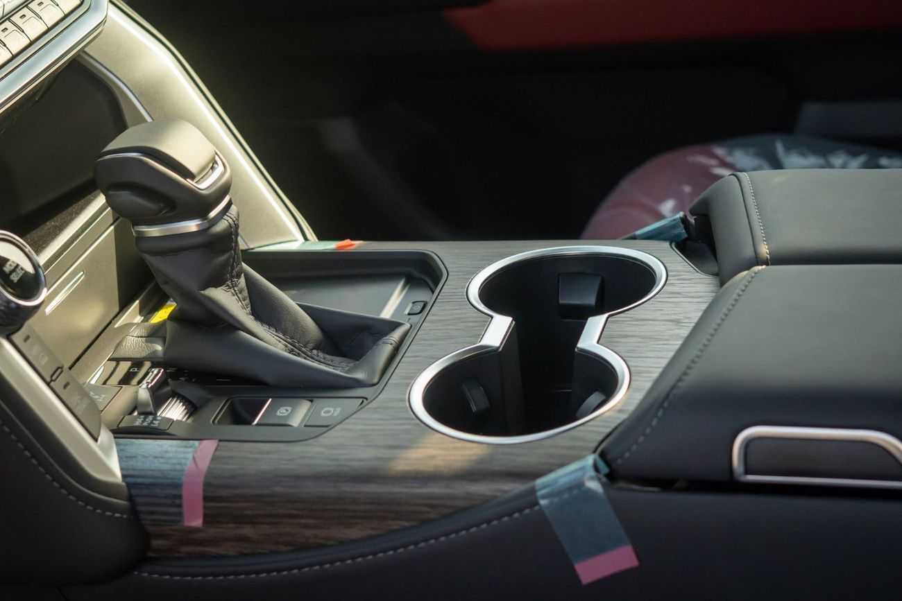 Toyota Land Cruiser VXR 3.5L ONLY EXPORT AFRICA