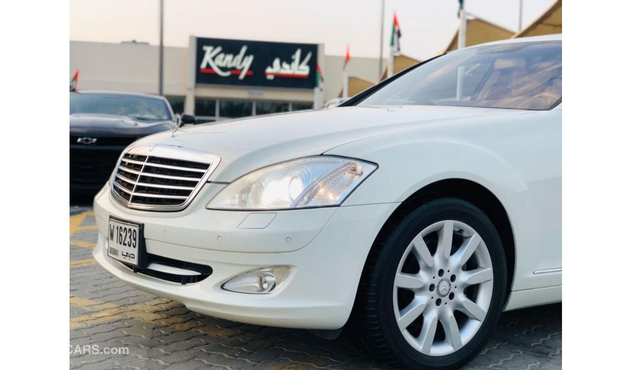 DUB CITY 2007 Mercedes-Benz S550 ホワイト Used Mercedes Benz S550 Available for sale 2007 for sale in Dubai