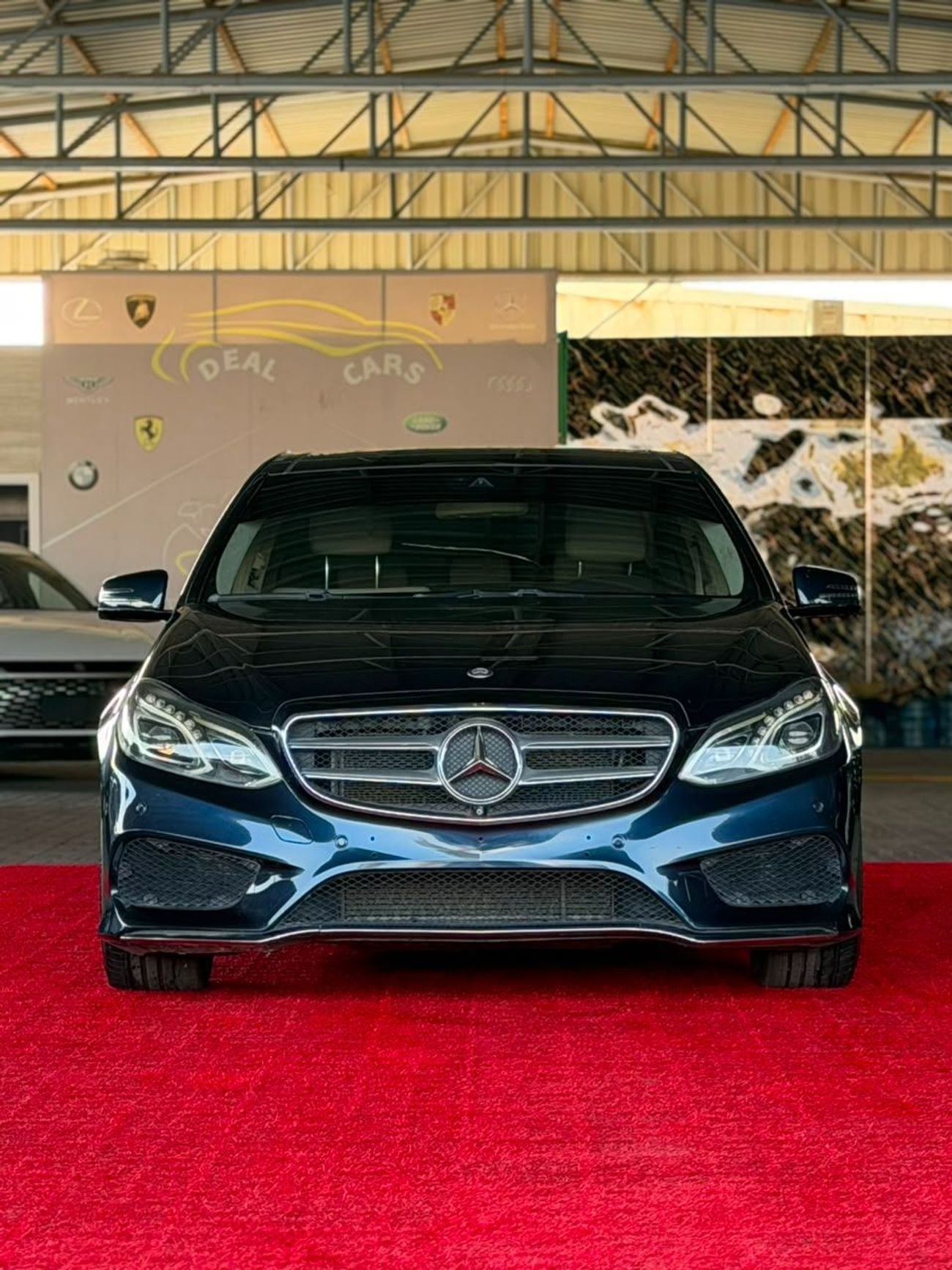 مرسيدس بنز E300 AVANTGARDE SPORT