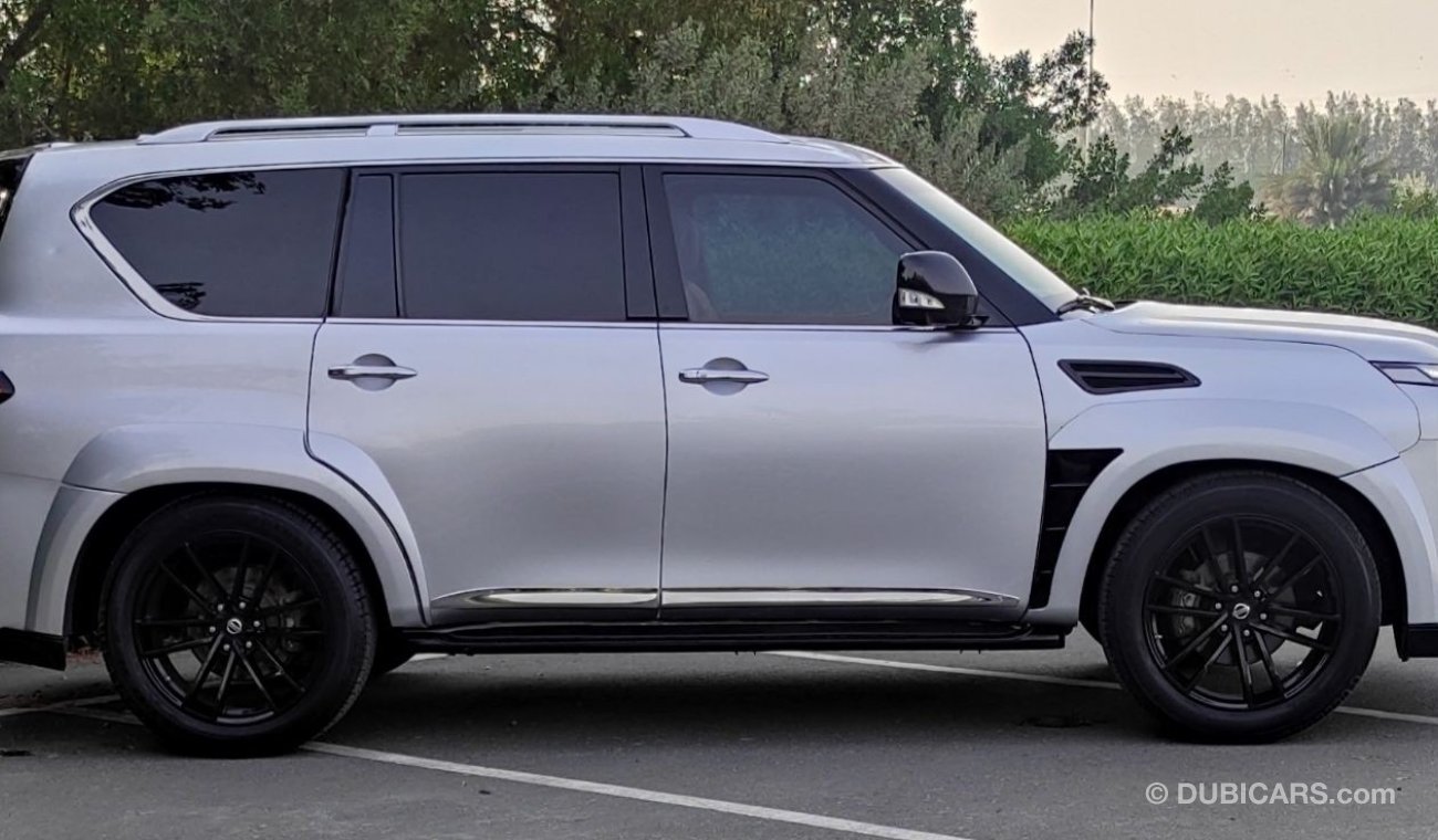 Infiniti QX56