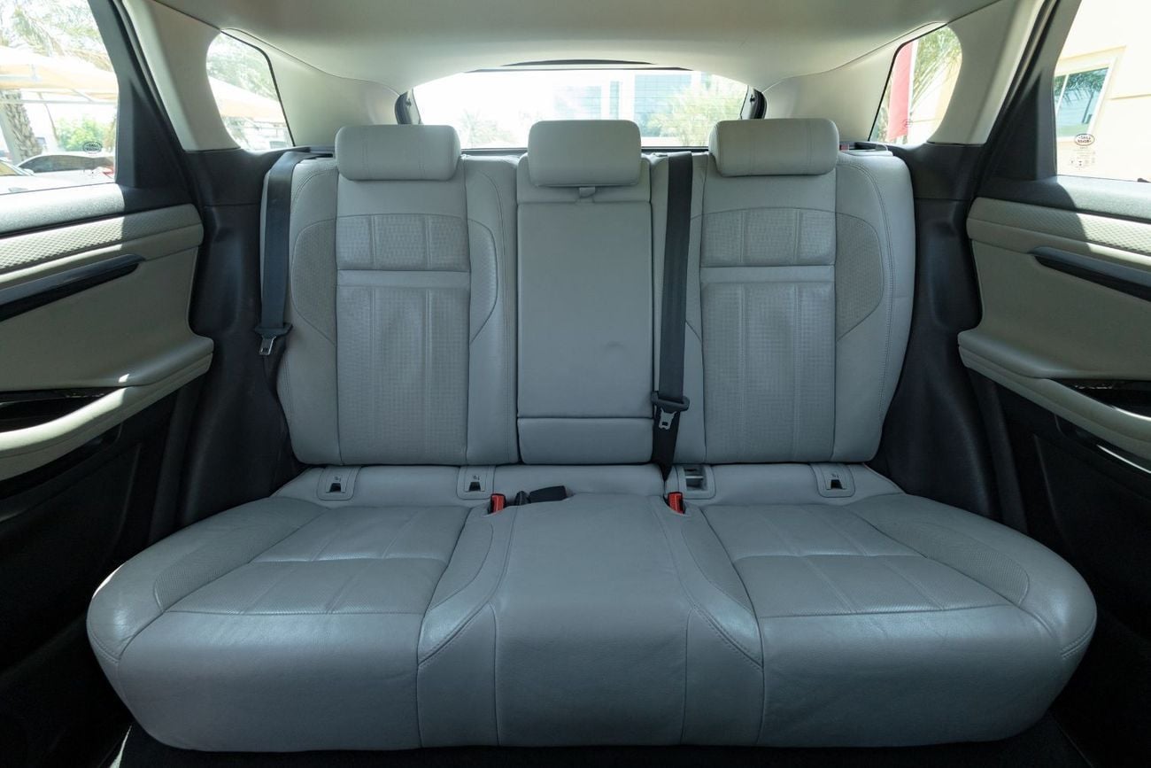 لاند روفر رانج روفر إيفوك P200 S 2.0L