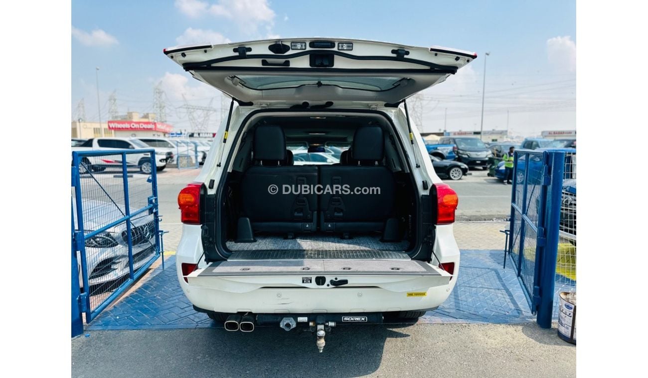 Toyota Land Cruiser Right hand drive , Full option top of the range