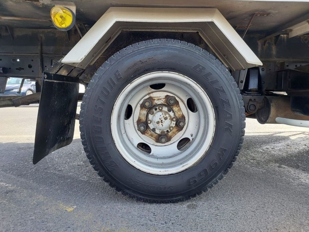 Mitsubishi Fuso Canter MITSUBISHI CANTER FREEZER TRUCK RHD 1997 MODEL 4.5 L DIESEL MANUAL(PM30771)