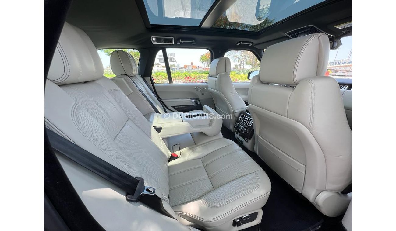 Land Rover Range Rover RANGE ROVER VOGUE SE 2015 GCC SUPERCHARGED WITH WARRANTY SERVICE HISTORY