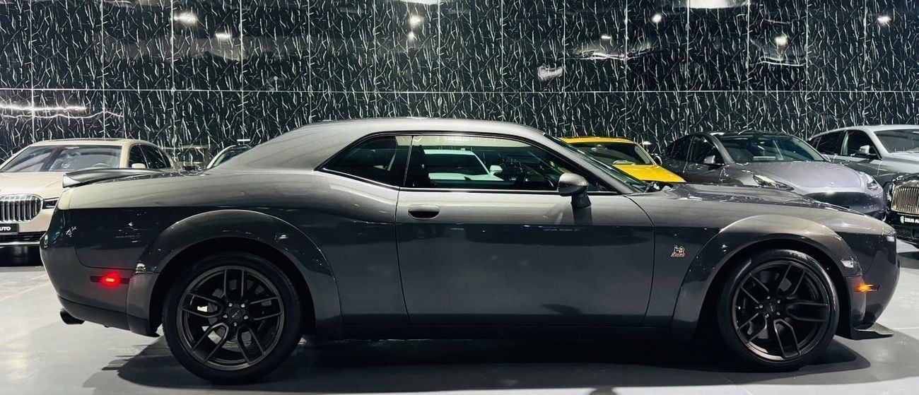 دودج تشالينجر R/T Scat Pack 6.4L 2019 Dodge Challenger 392, Full Service History, 485 HP, GCC