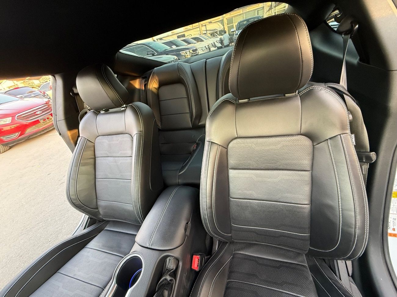 Ford Mustang GT Premium 5.0L V8