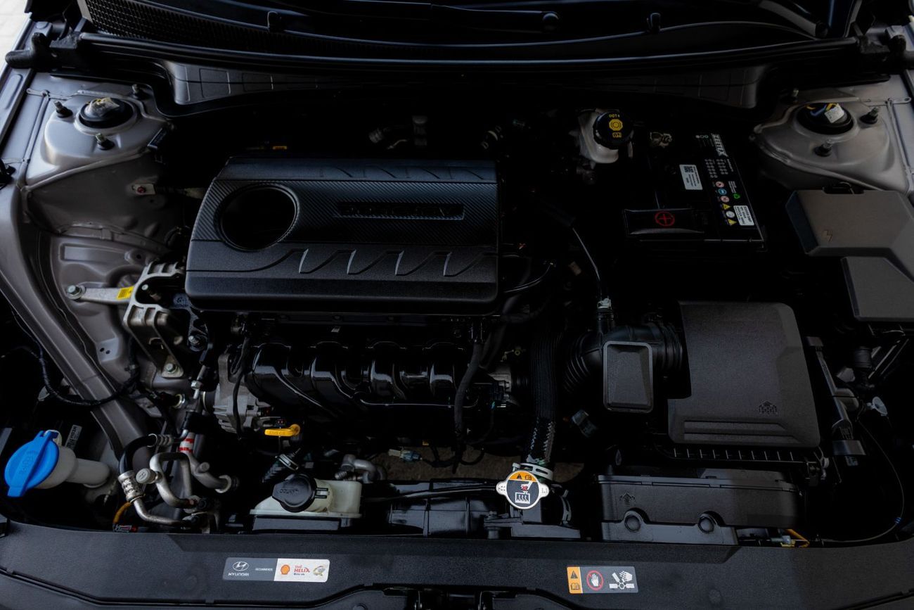 Hyundai Elantra Smart 1.6L